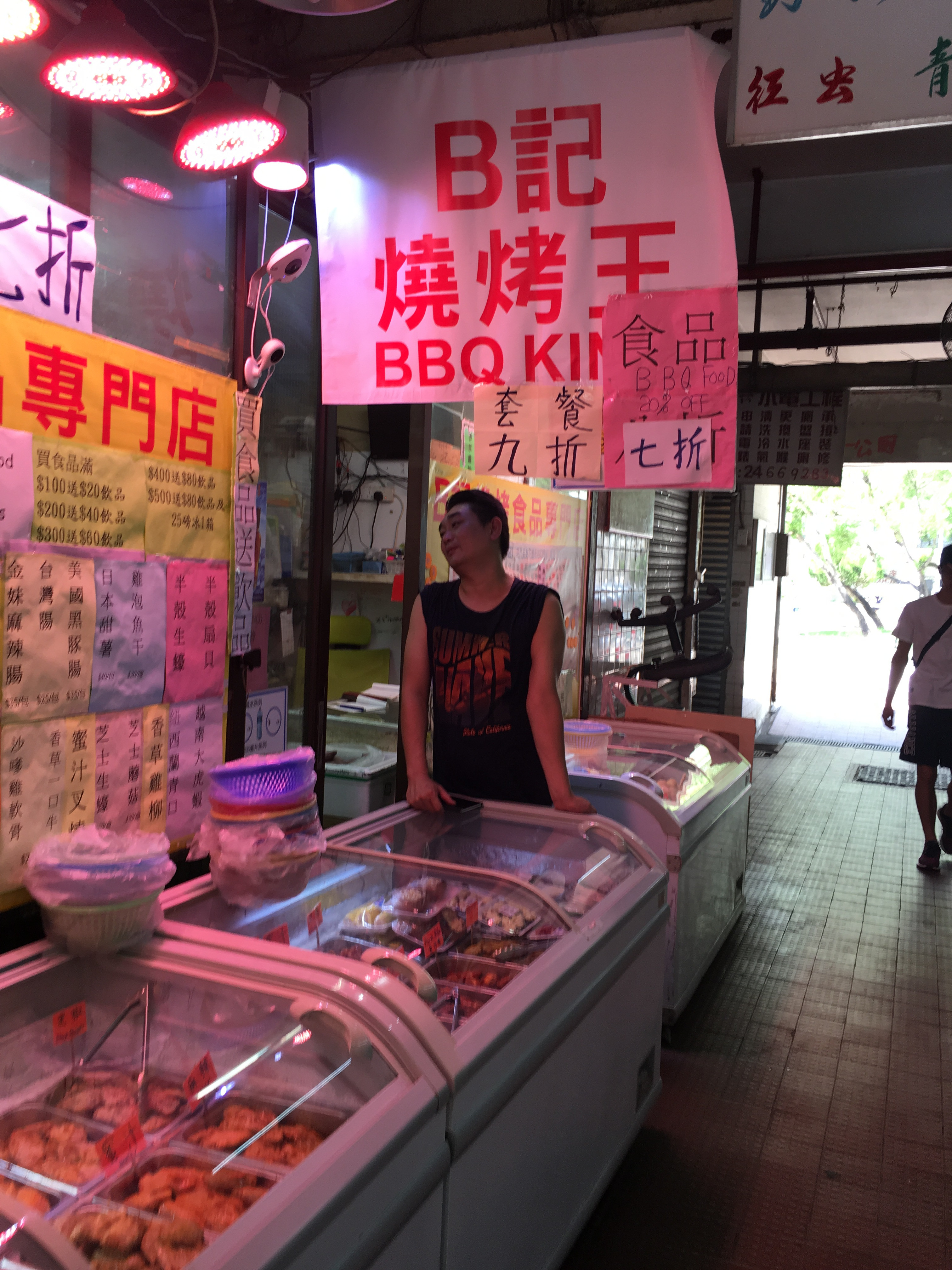 深圳距离香港最近的海滩,香港离深圳最近的海滩