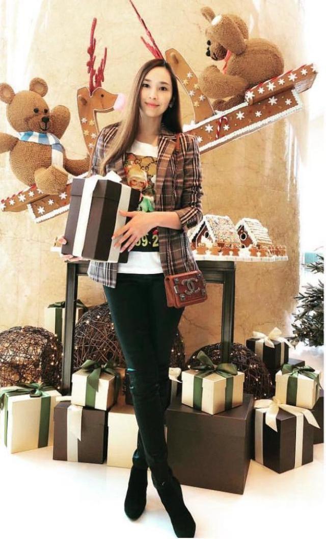 吴佩慈穿搭秋冬,吴佩慈40岁穿衣打扮