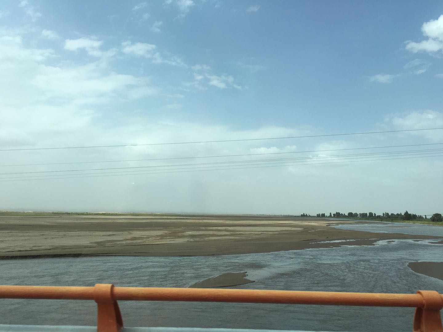 80后夫妻自驾游全世界,一日自驾游嘉峪关