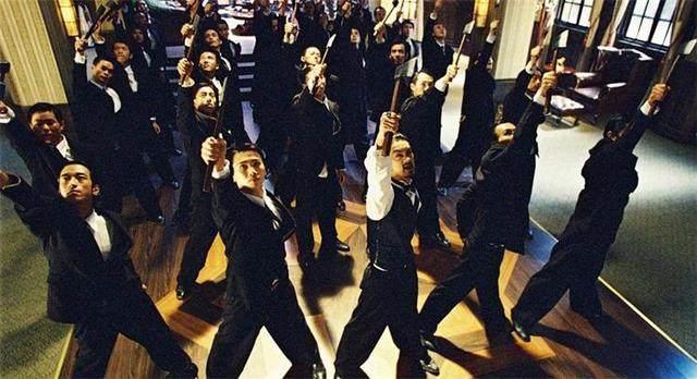 长得最像李小龙的人周星驰,盘点周星驰致敬李小龙的五部电影