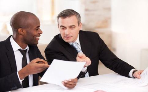 如何巧妙回答英语面试中“tellmemoreaboutyourself”提问？