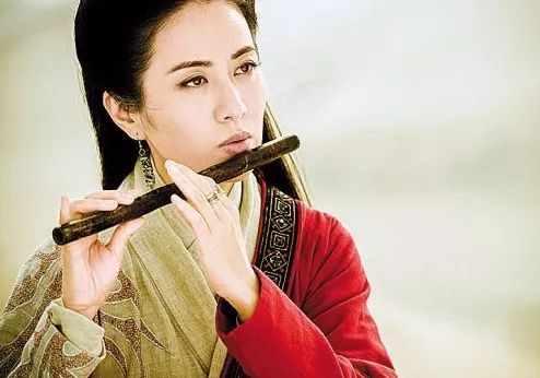 赵丽颖吹笛子舞剑,赵丽颖吹笛子的视频