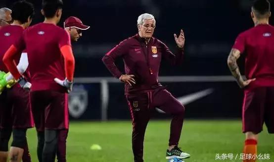 白岩松再批国足,白岩松对国足的态度