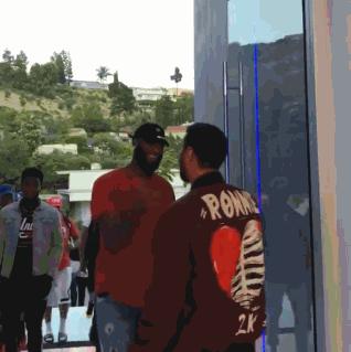 NBA历史上第一个为自己2K能力值找上门的球员，这分低的过分了！