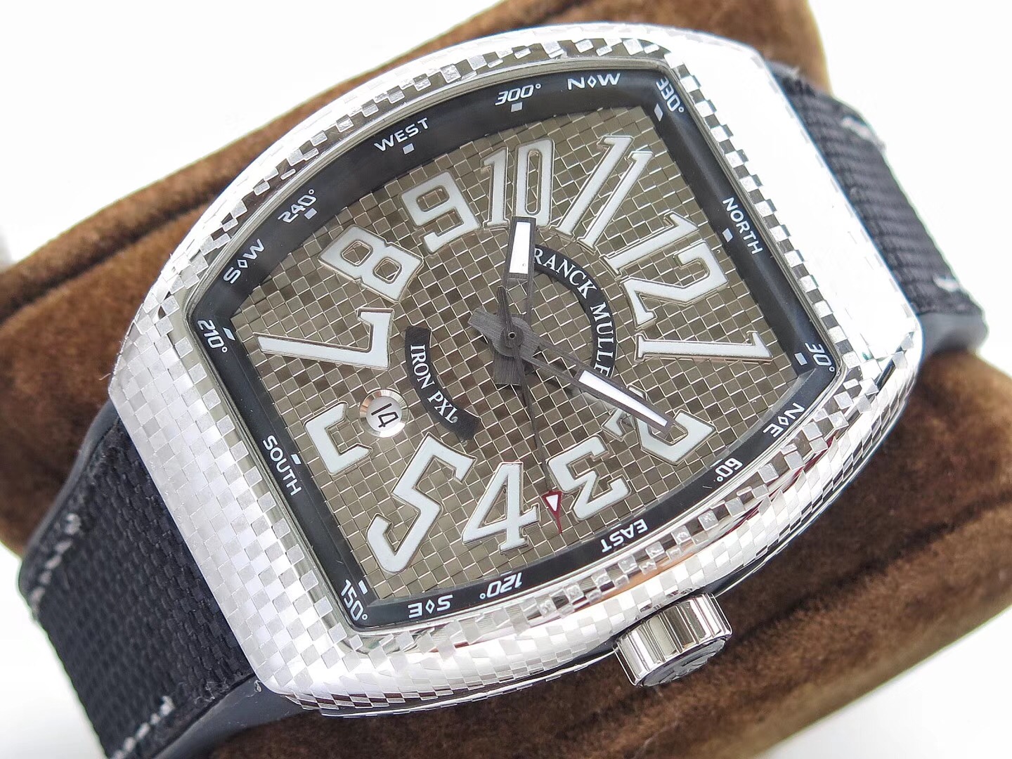 高仿瑞士表在国外被销毁,广州仿表到底怎样