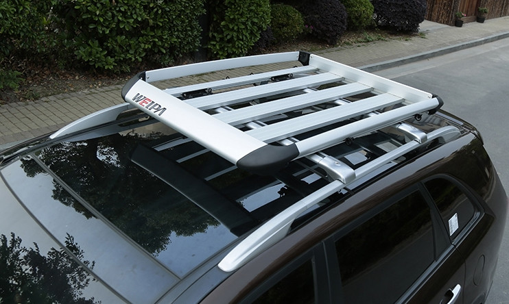 轿车后备箱可以装什么不被罚,小汽车后备箱装东西不关会罚款吗