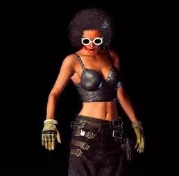 今晚吃鸡穿什么！来了解下这个高能的平行世界