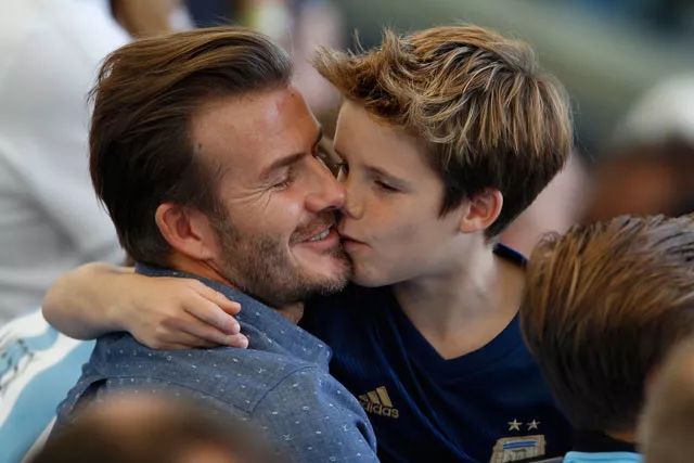 买14亿豪宅就为让小孩踢球，贝嫂家为什么没养出败家子？