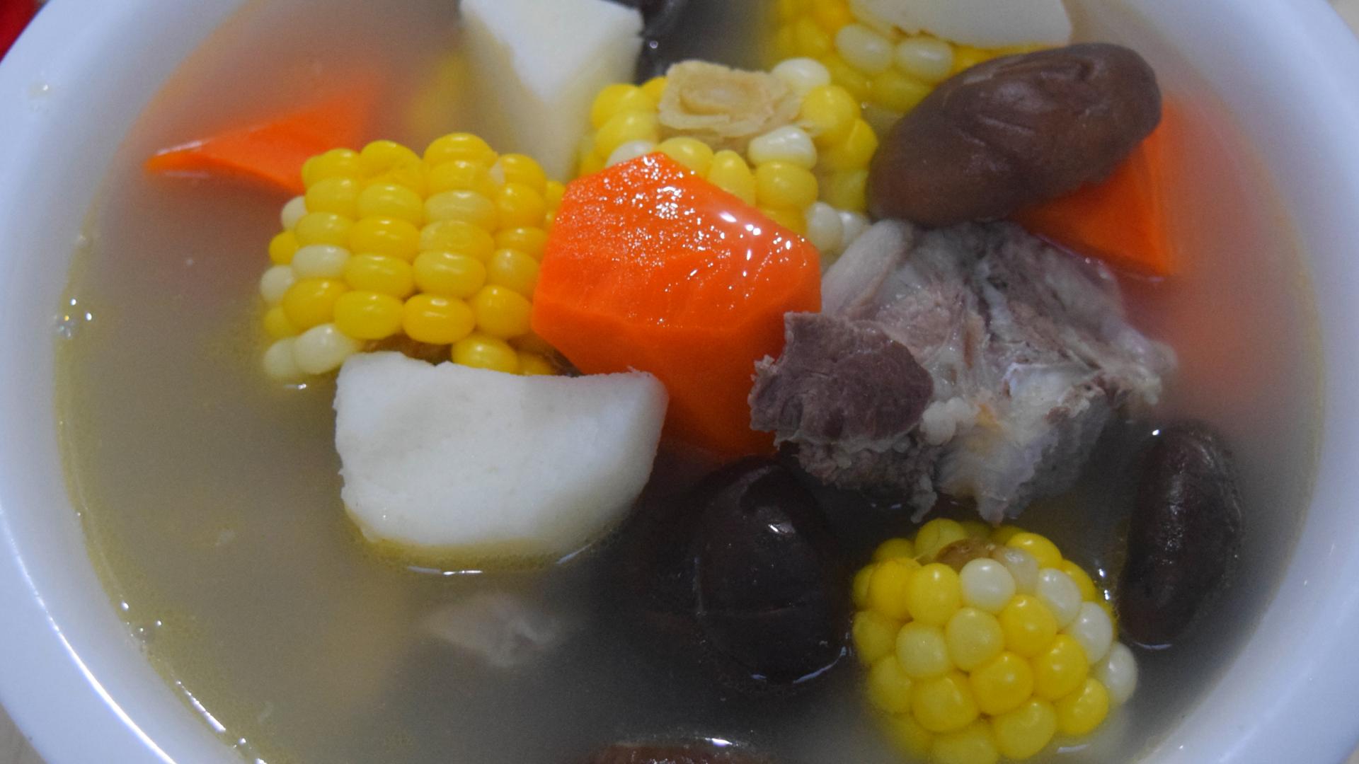 爱吃排骨的要收藏一道红烧排骨,排骨汤好吃的做法你也学得会