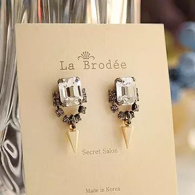 流行饰品小众设计,十个小众又精致的饰品品牌