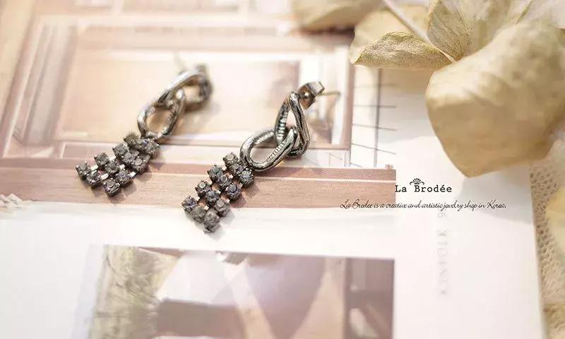 流行饰品小众设计,十个小众又精致的饰品品牌