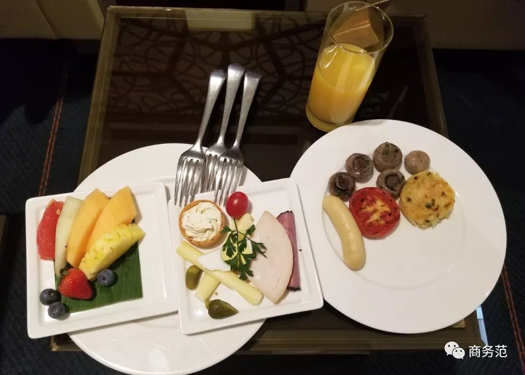 阿联酋航空豪华经济舱体验,阿联酋航空奢华