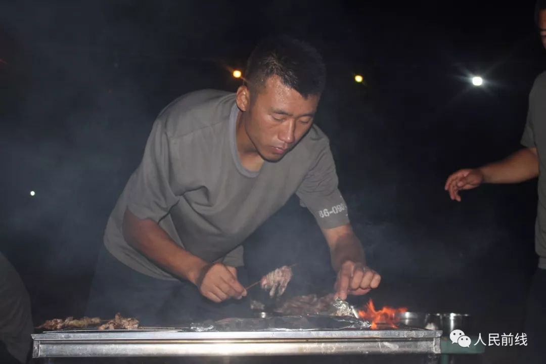 面朝大海人生就像一场旅行,面朝大海烧烤