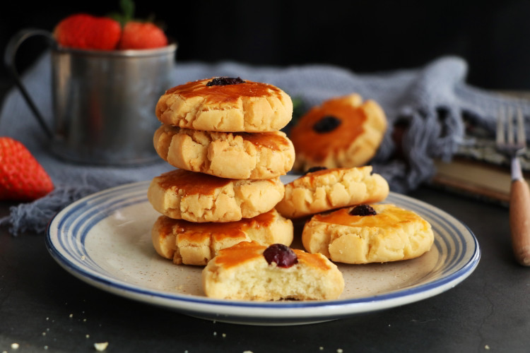 面粉怎么发酵做馒头煎饼,面粉别蒸馒头了教你做香酥饼