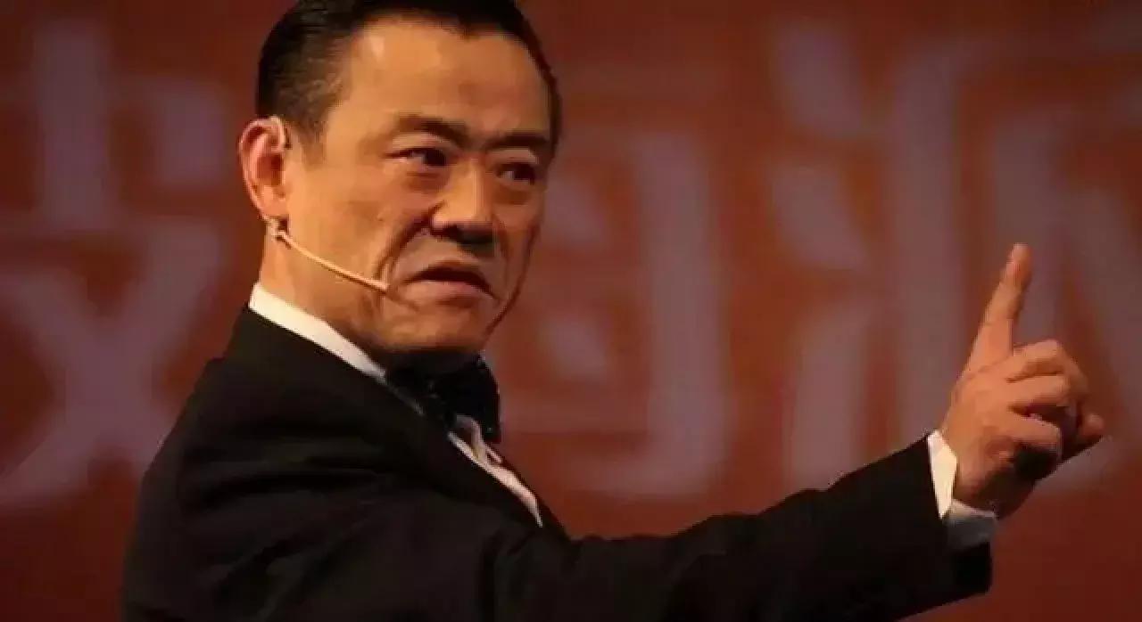 西虹市首富十个亿是真钱吗,西虹市首富花光十亿真的这么难吗