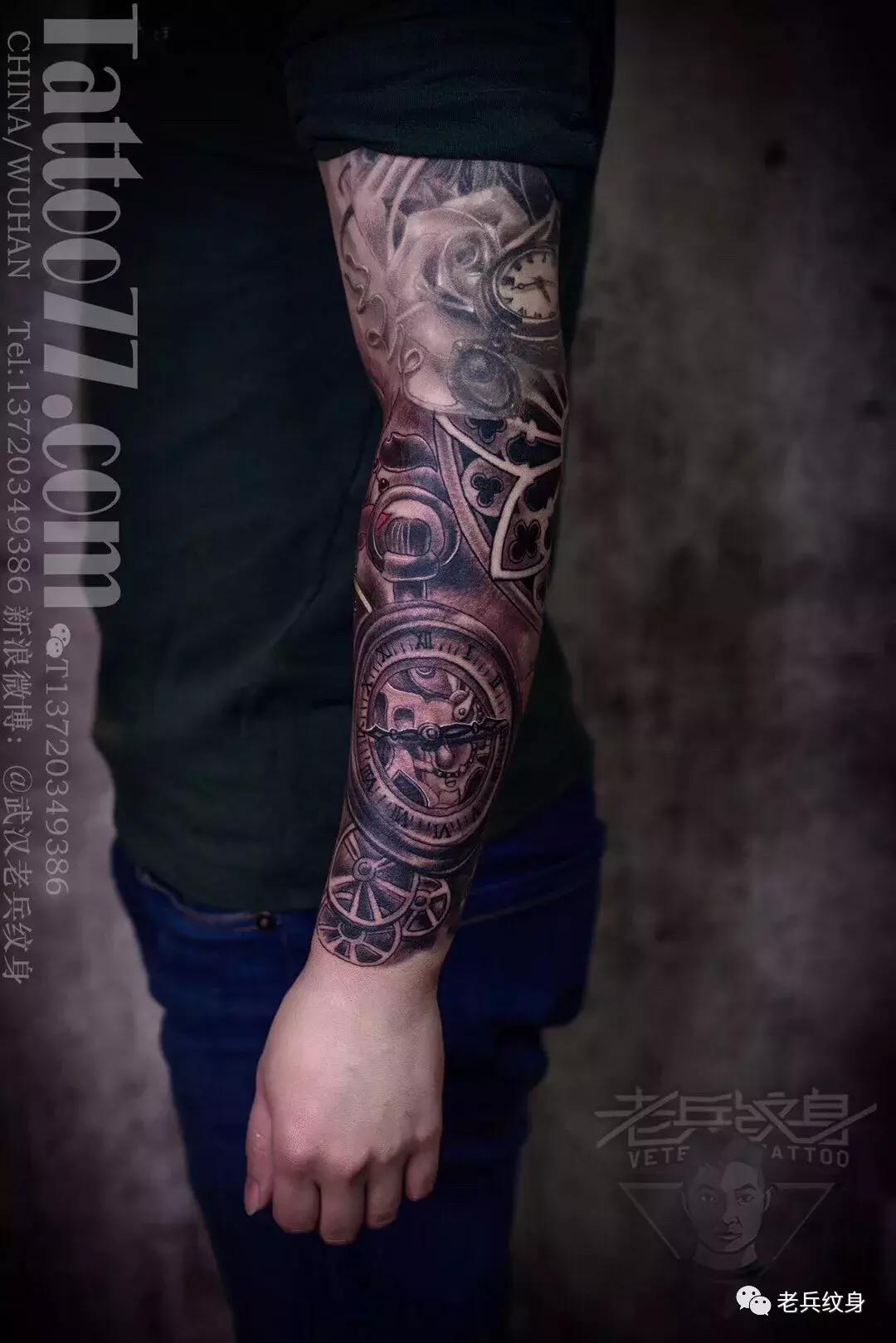 老兵纹身工作室师傅身上纹身,老兵纹身师