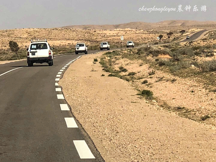 在撒哈拉沙漠看璀璨星空,在撒哈拉三毛书评