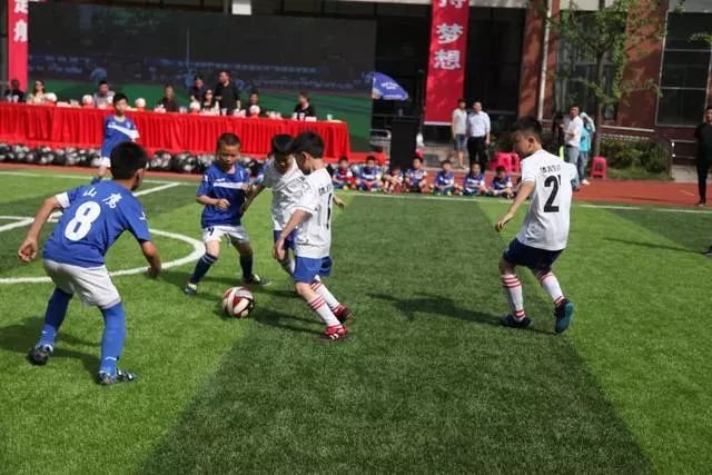 武汉市硚口区青少年足球比赛,当足球遇上跆拳道