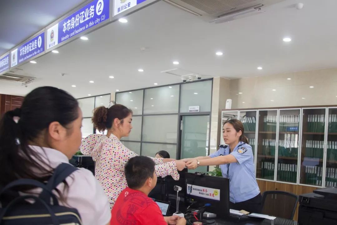 户政大厅可以补办身份证吗,户政大厅是办身份证件的吗