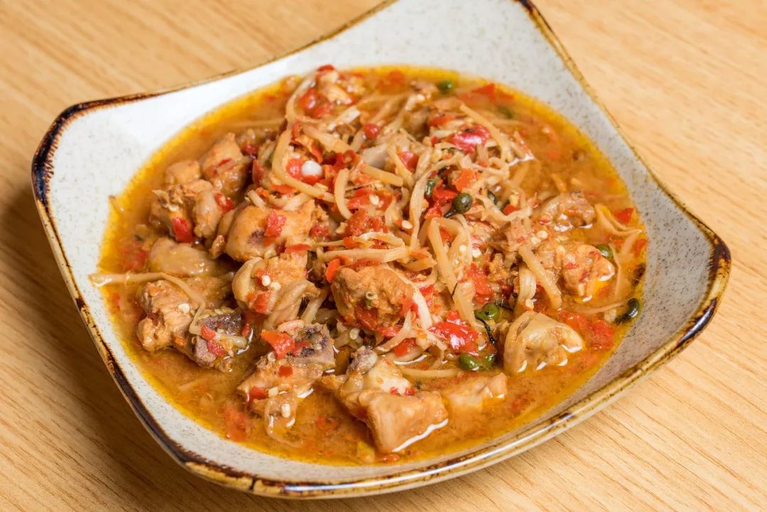 90后美女开轻食店,90后美女创业开快餐店