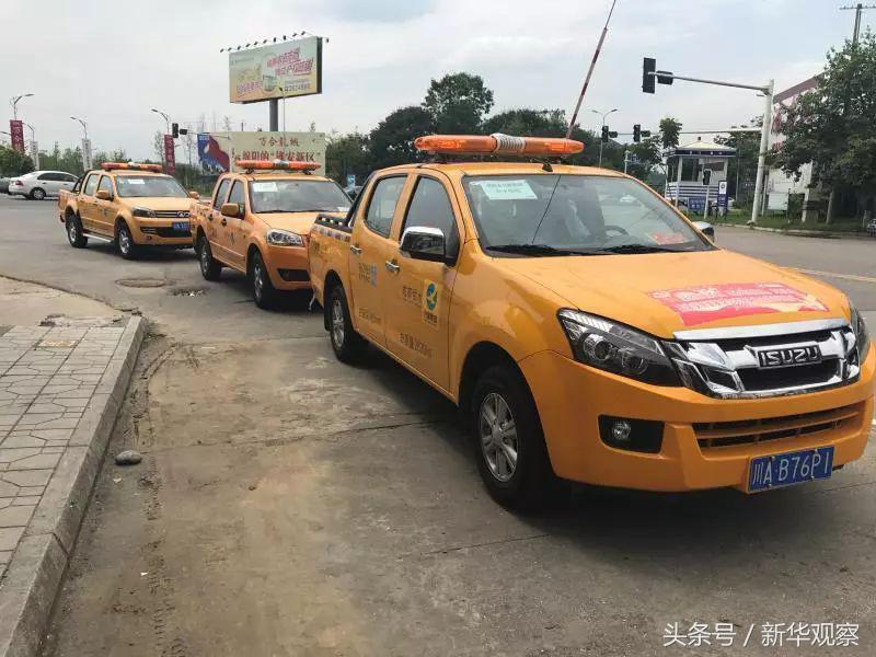 八一建军节向退伍老兵致敬图片,致敬我们的抗战老兵