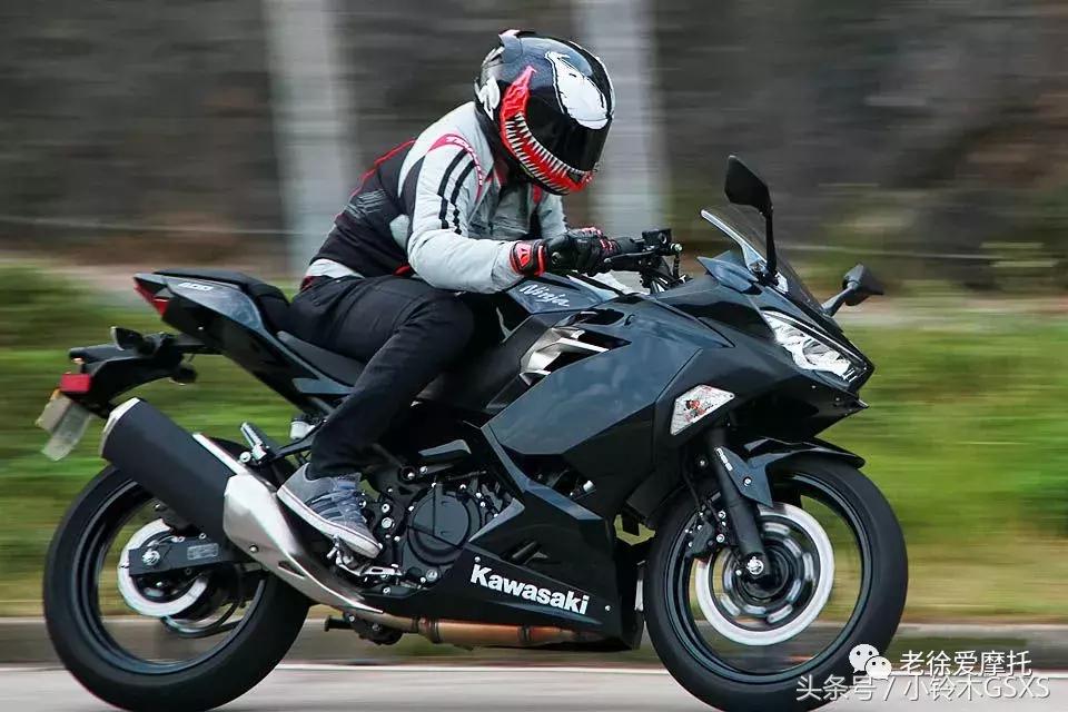 kawasakininja400多少钱,川崎2022款kawasakininja400视频