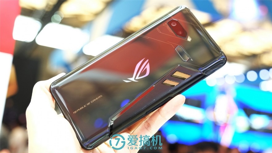 华硕游戏手机rogphone,华硕rog一代游戏手机