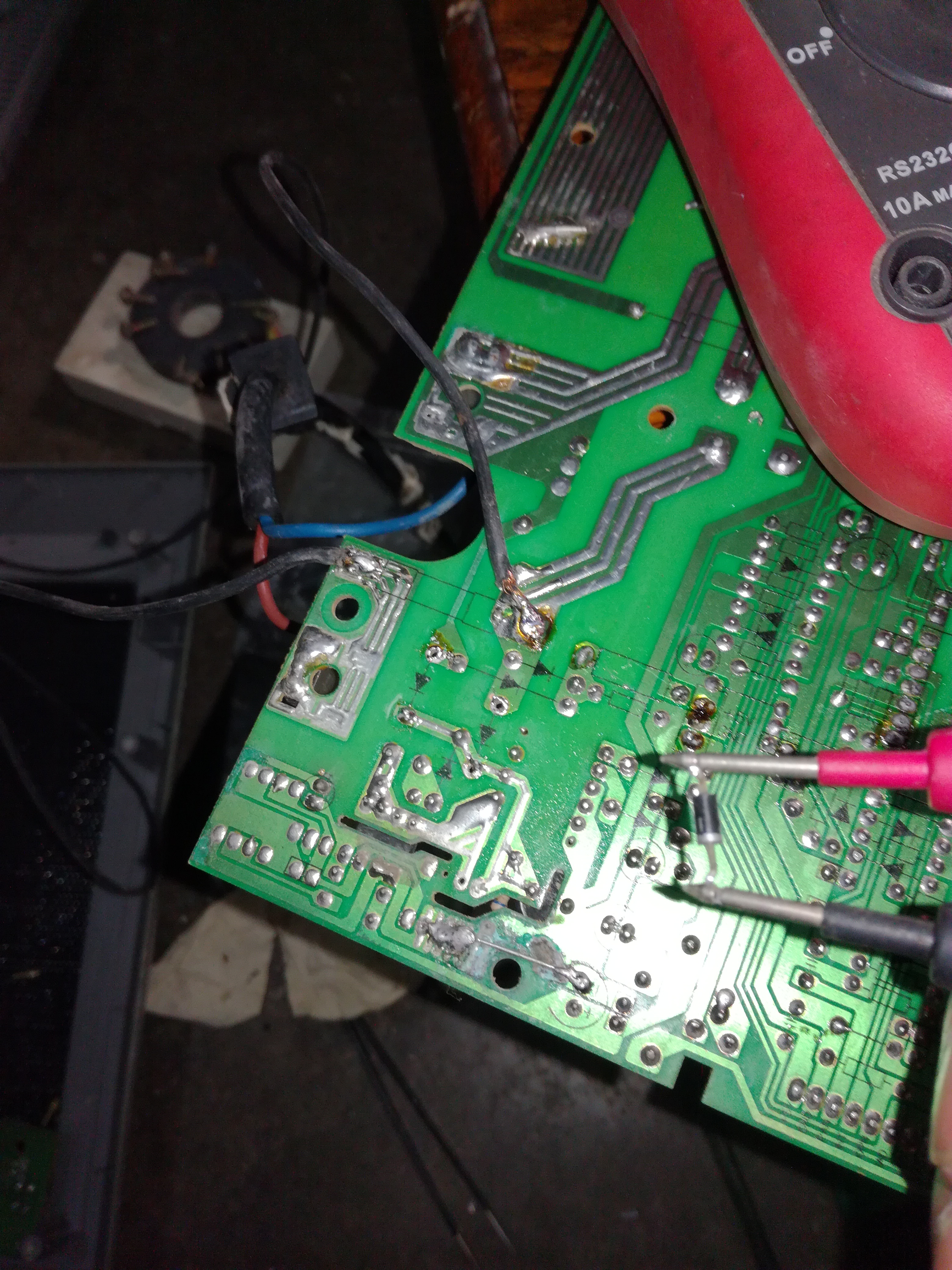 电磁炉进水怎么修,电磁炉进水了怎么修理