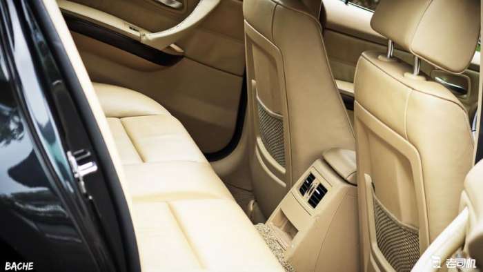 宝马3系中的永恒经典当年的B级车标杆操控完全不是奔驰能比的