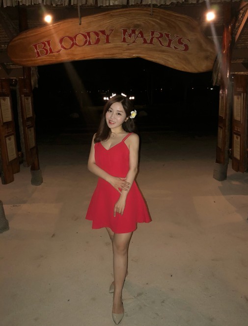 因足球结缘,天下有情人终成眷属,足球是圆的!