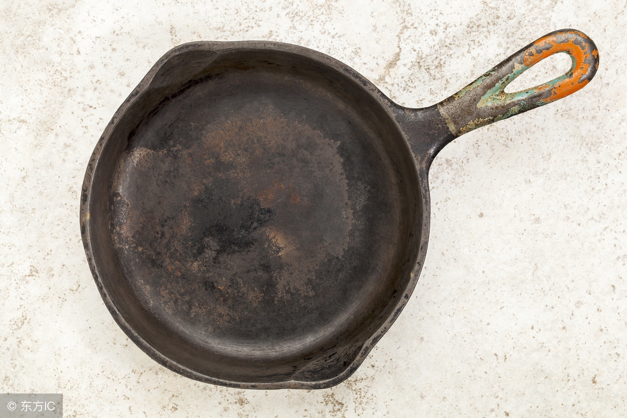 铁锅、铝锅、不锈钢锅……锅底烧糊怎么办？一招就能干净如新！