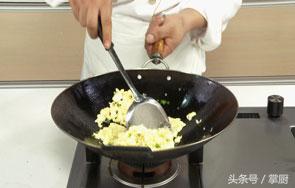 金钩银鱼炒蛋的做法,银鱼韭菜炒蛋的做法