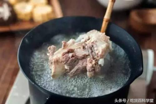 鱼胶炖筒子骨怎么做没有腥味,筒子骨煮的时候腥味怎么办