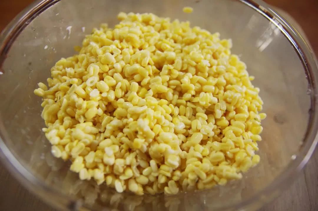 如何在家做入口即化的绿豆糕,入口即化的绿豆糕在家也能做