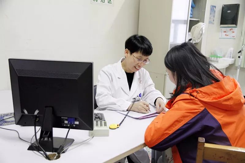 婊曞窞甯備汉姘戝尰闄㈠浜х鍏ㄥ浗鎺掑悕,婊曞窞涓績鍖婚櫌濡囩涓撳闂ㄨ瘖