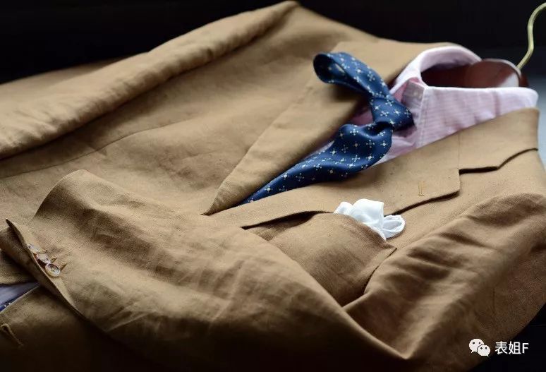 亚麻配什么最好,亚麻搭配什么颜色显高级