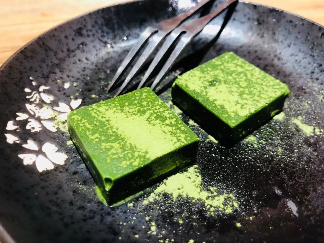 郑州大西郊一个抹茶的天地，飘来一丝丝日式饭香！