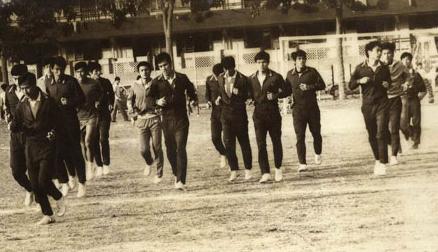 容志行的最佳搭档，二十年前放下教鞭，至今不悔离开中国足球