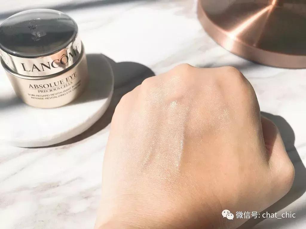 出现第一条鱼尾纹该怎么预防,鱼尾纹是怎么来的