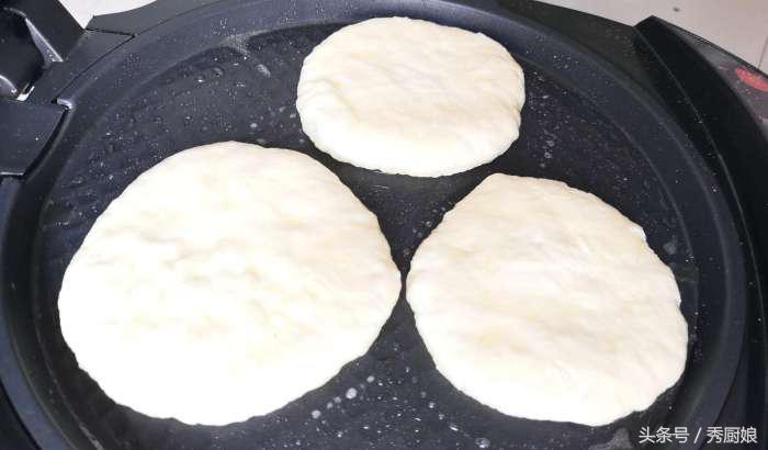 烧烤店的烤小饼怎么做,烧烤店烤饼半成品做法