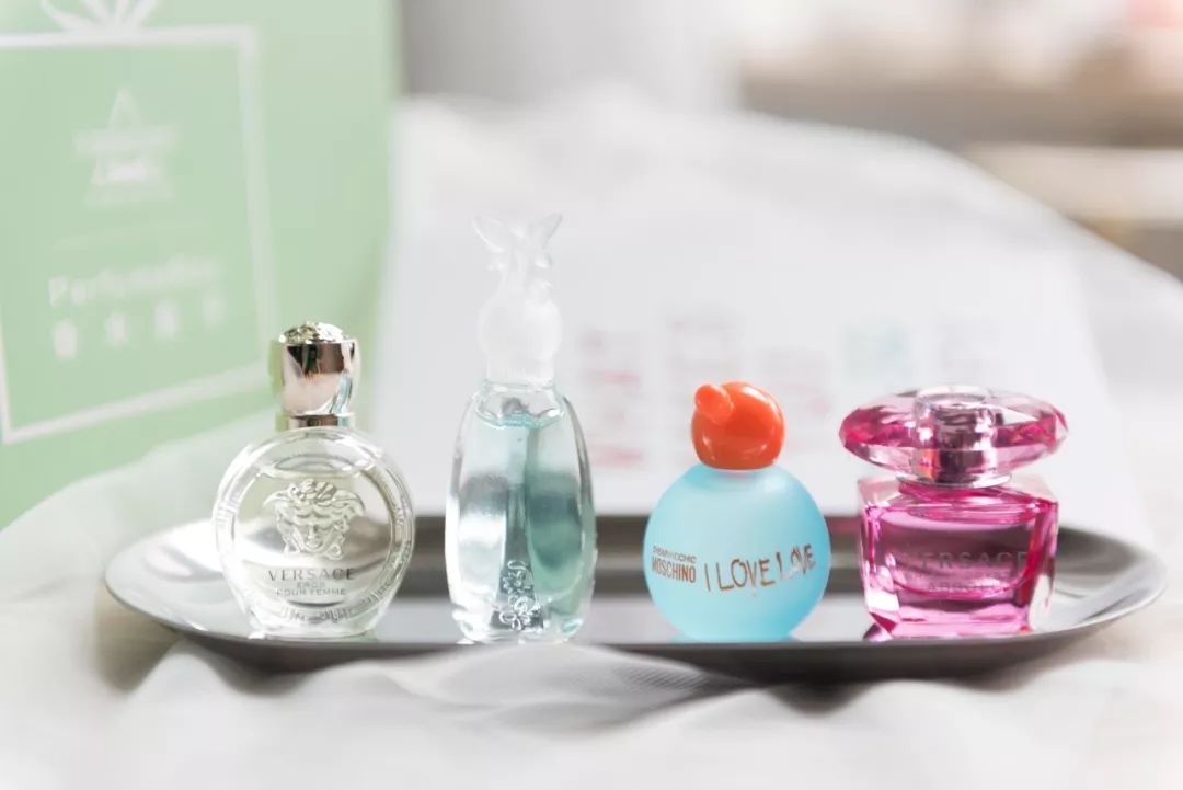 越是迷人的女人越危险,越迷人越危险的女人