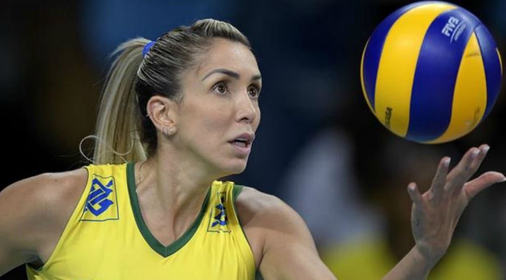 中国女排大胜巴西6名神兵已天降,女排里约决赛朱婷对阵巴西