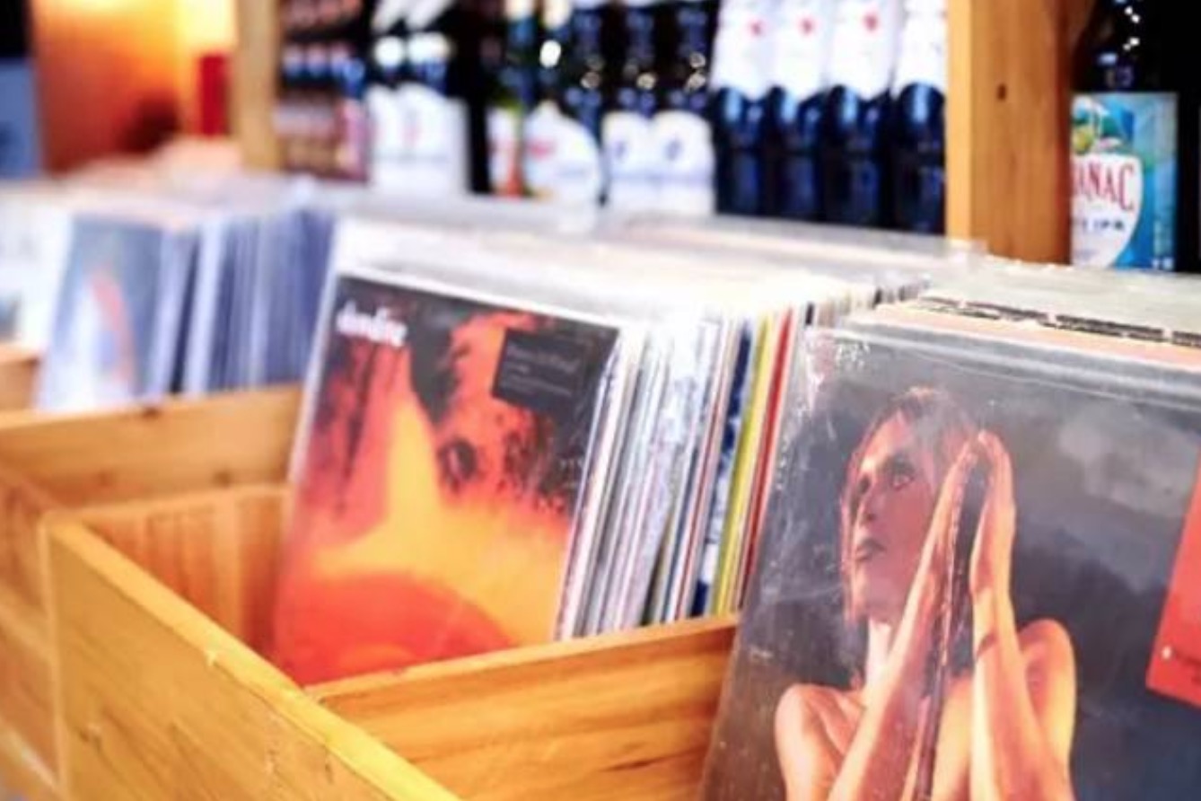 上海那些悄悄复苏的黑胶店们，重启数字音乐的时代