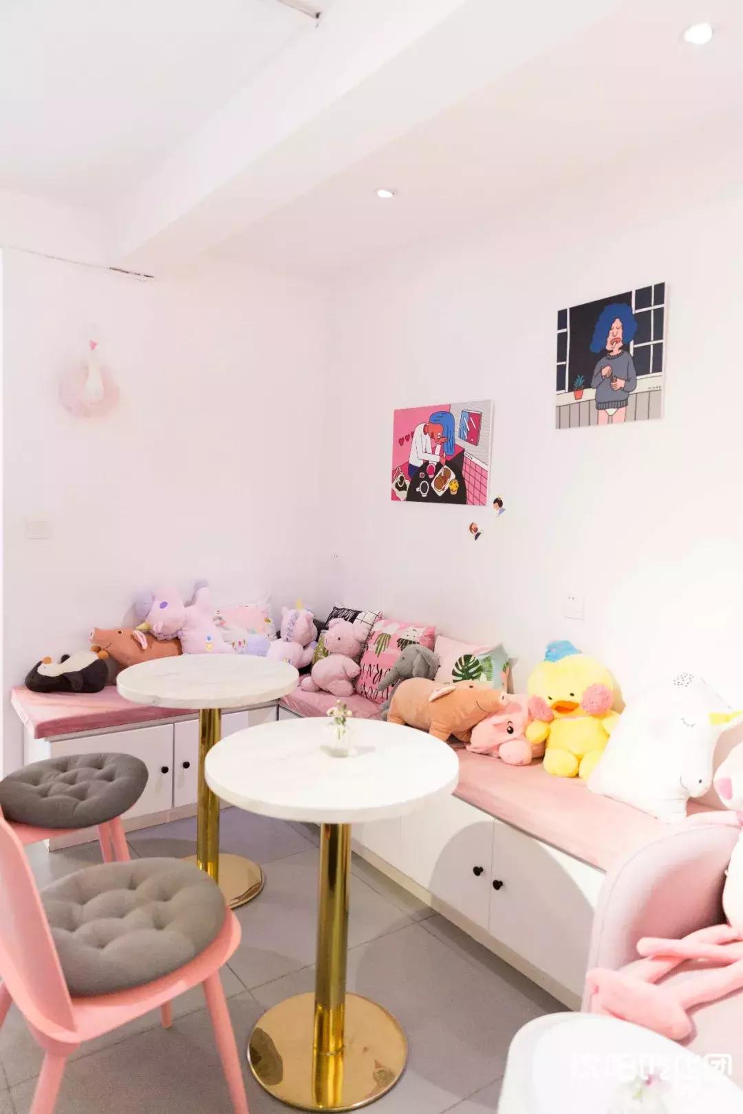 一口吞下宇宙!史上最“*力暴**”星空蛋糕,吃它得用锤子砸!