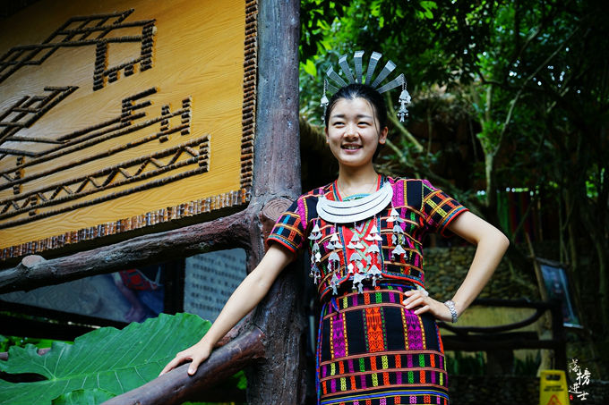 56个少数民族服饰视频,56个少数民族服装简介