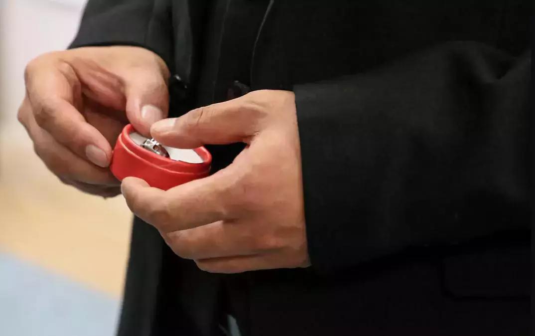 三分钟法治新闻全知道最新,53岁民警落水瞬间