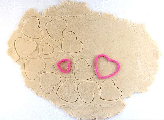 用甜品向你发射爱的小心心，提前预定七夕的甜蜜暴击！