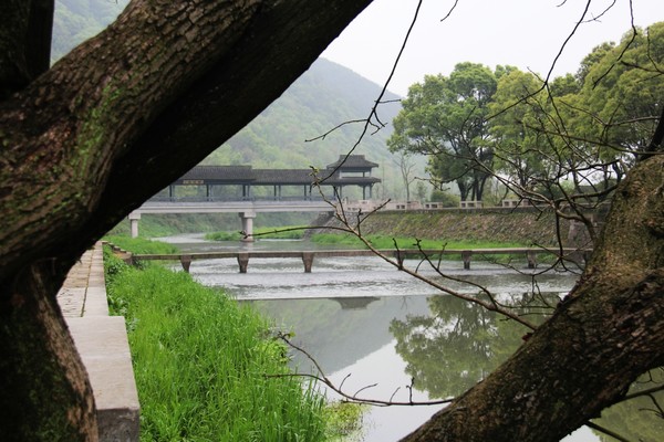 绍兴湖面上的桥,绍兴越城的桥