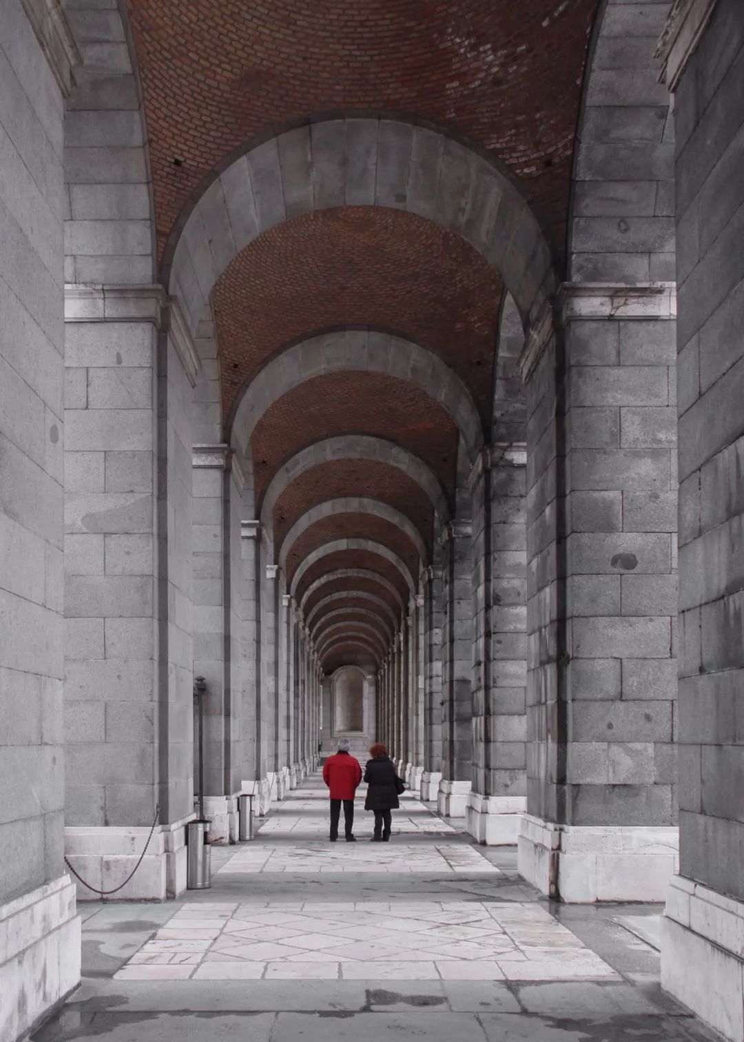 解压！美哭的对称建筑，瞬间治愈强迫症患者