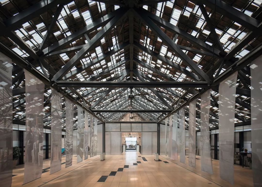 解压！美哭的对称建筑，瞬间治愈强迫症患者